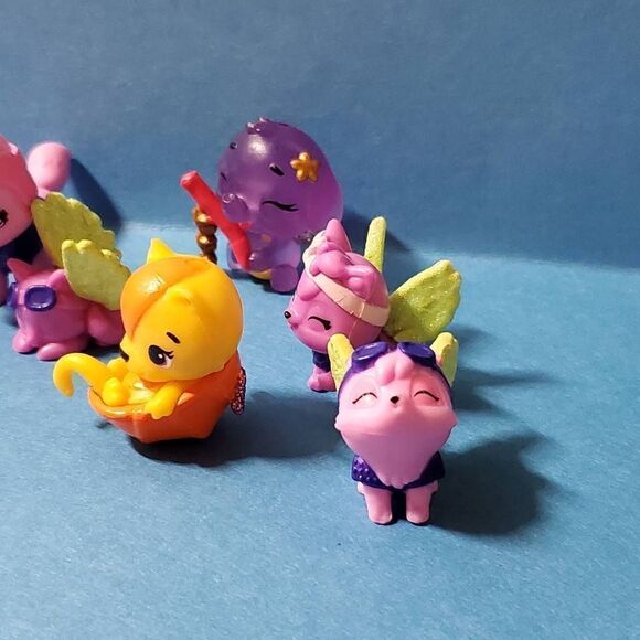 Hatchimals Colleggtibles Bundle Toy Mini Hatchimals eggs - Picture 2 of 5